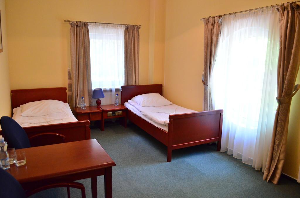 Hotel Mikorzyn Ślesin Værelse billede
