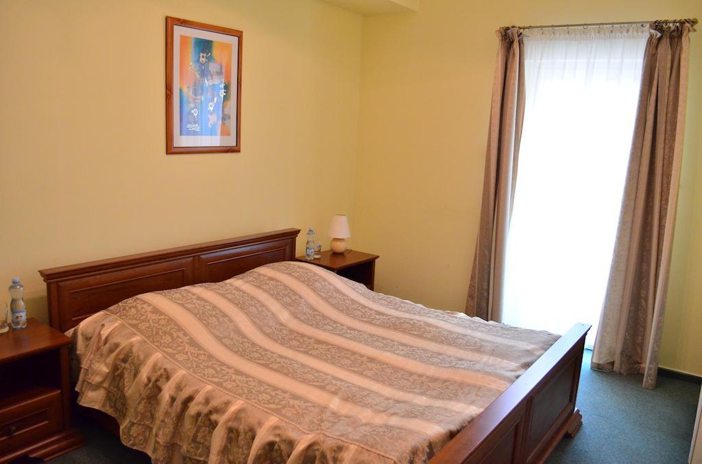 Hotel Mikorzyn Ślesin Værelse billede