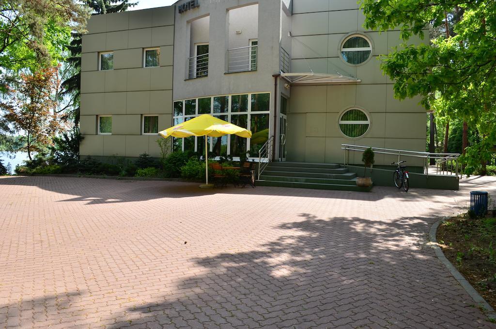 Hotel Mikorzyn Ślesin Eksteriør billede