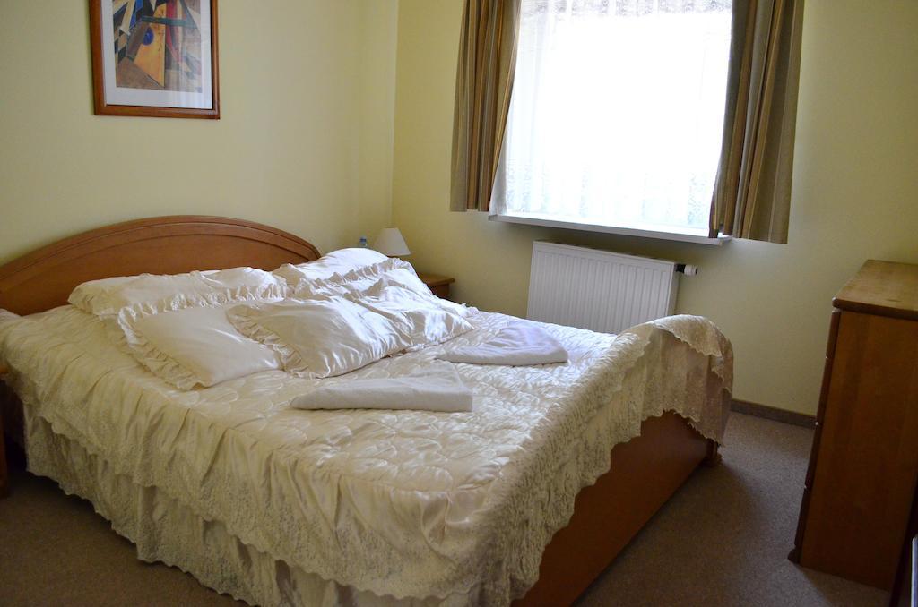 Hotel Mikorzyn Ślesin Værelse billede